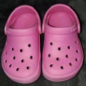 PINK TODDLER CROCS 6
